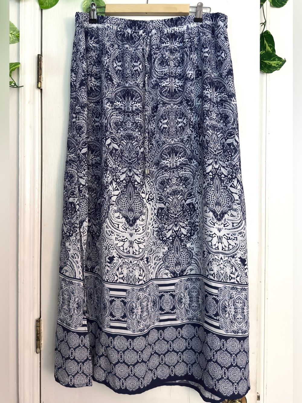 Faded Glory Navy White Medallion Maxi Skirt XL